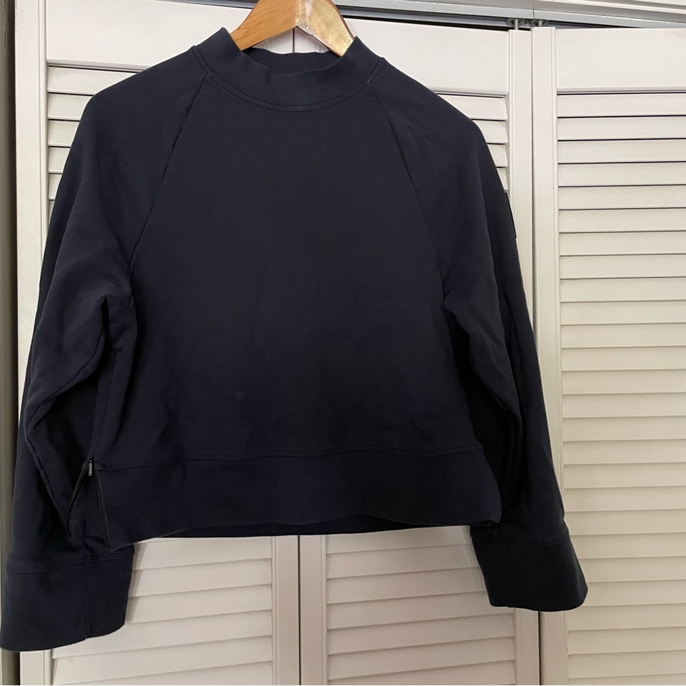 On Running Black Turtleneck Sweater